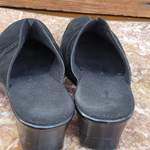 Clarks Suede Slip On Casual Wedge Clog Mule Shoes Sz 6 - Picture 8 of 16